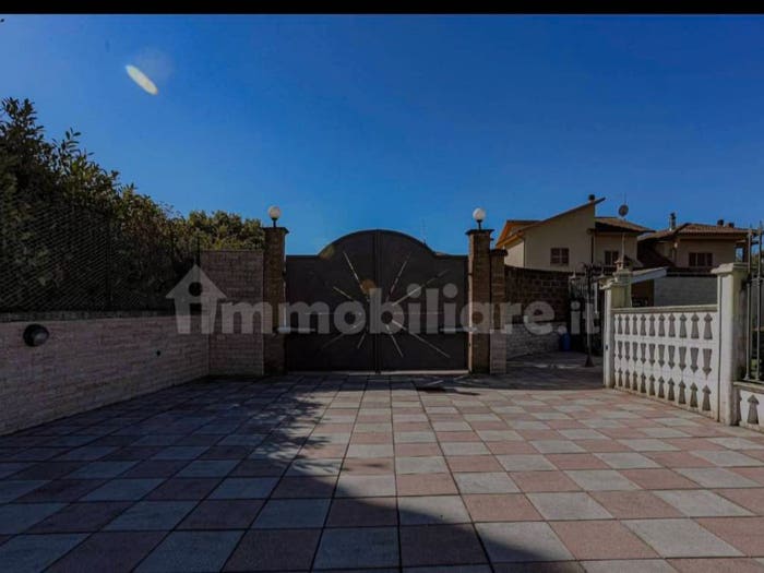 Casa con 5 locali in vendita in Via Eudo Giulioli, Centro, Gallese