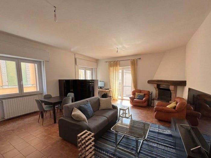Appartamento trilocale in vendita in Via Dante Alighieri, Moniga del Garda