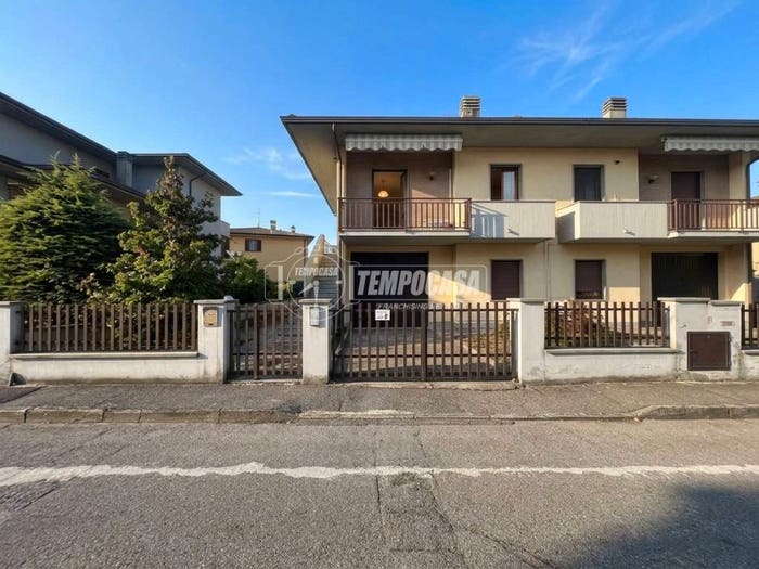 Casa con 5 locali in vendita in Via Aldo Moro, Borgonovo Valtidone, Borgonovo Val Tidone