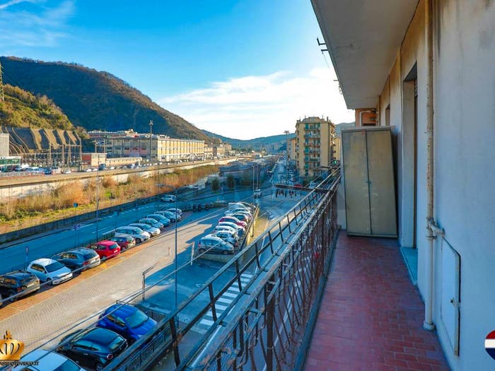 Appartamento con 6 locali in vendita in Molassana, Genova