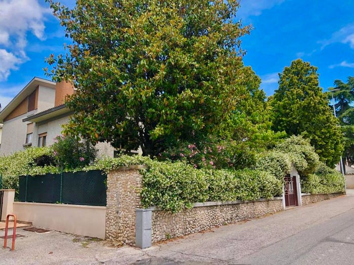Casa con 6 locali in vendita in Via Treviso, Viale Roma, Foligno