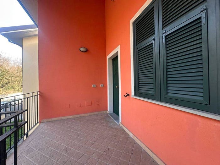 Casa quadrilocale in vendita in Via Genova, Ceparana Carpena, Bolano