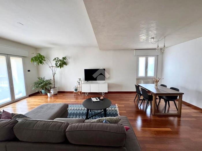 Appartamento quadrilocale in vendita in Via Goito, Sacra Famiglia Basso Isonzo, Padova