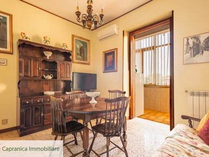 Appartamento quadrilocale in vendita in Via Beata Maria De Mattias, Centro, Capranica