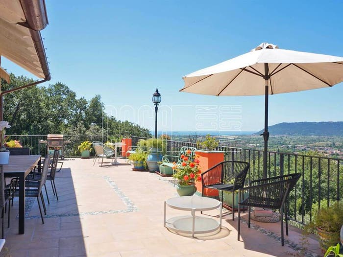 Casa con 6 locali in vendita in Via Provinciale, Castelnuovo Magra