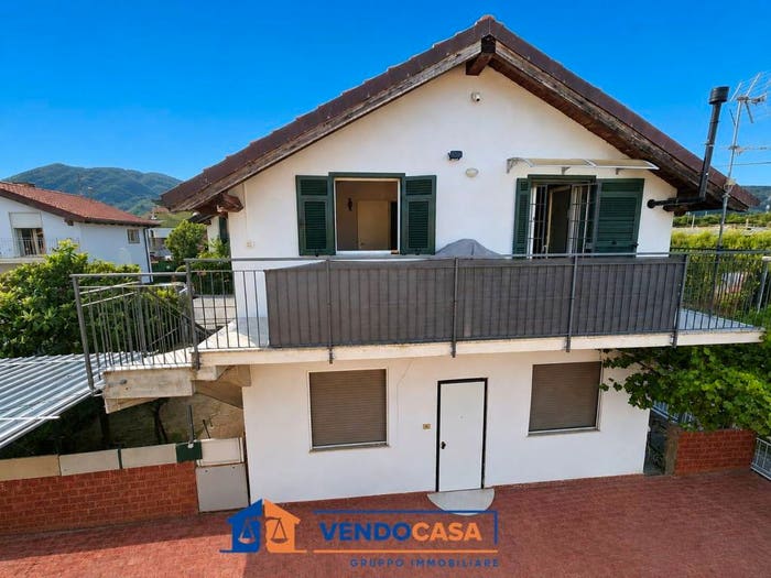 Casa con 6 locali in vendita in Via Paradiso, Centro, Ceriale