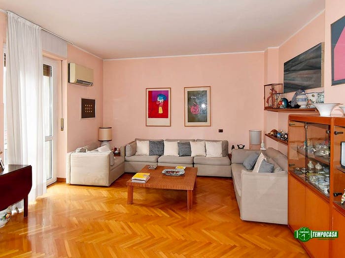 Appartamento trilocale in vendita in Via George Washington, Washington, Milano