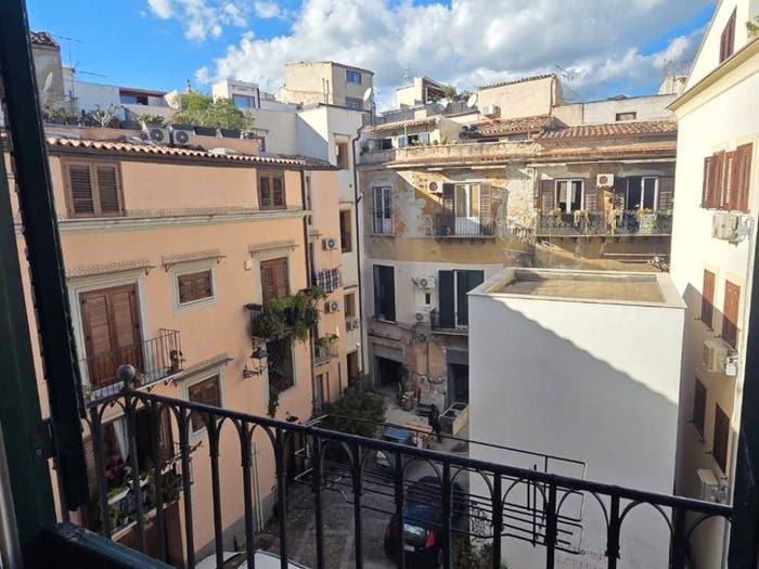 Appartamento trilocale in vendita in Via Cassari, Castellammare, Palermo
