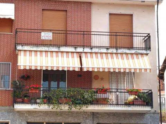 Appartamento quadrilocale in vendita in Via AstiNizza, Centro, Costigliole d'Asti