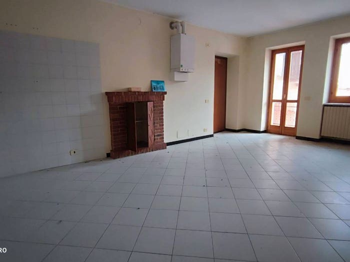 Appartamento trilocale in vendita in Via Alba Cortemilia, Ricca, Diano d'Alba