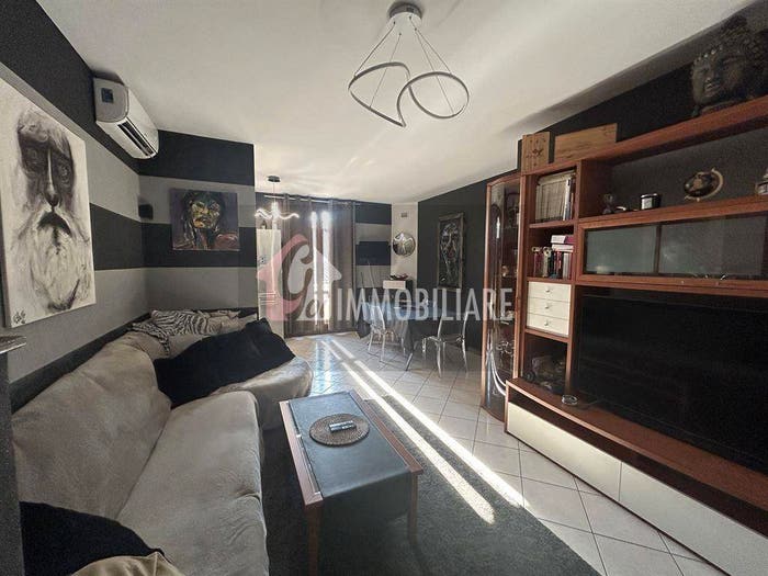 Appartamento trilocale in vendita in VIA ALDO MORO, Piadena, Piadena Drizzona