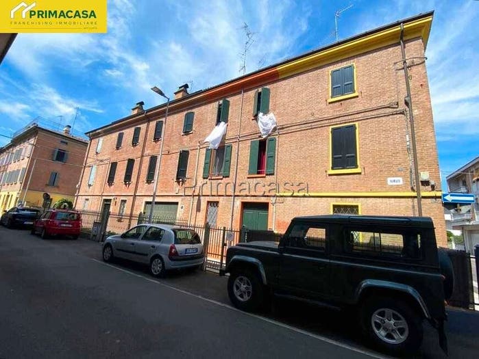 Casa con 6 locali in vendita in Via Milazzo, Ospedale, Carpi