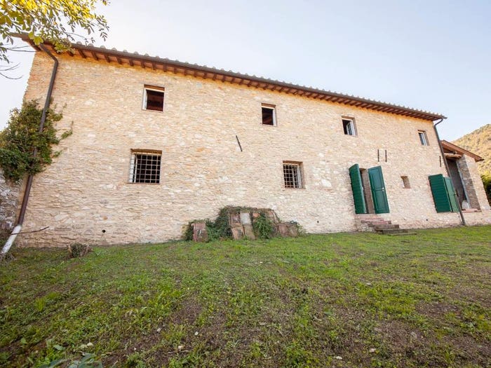 Casa con 6 locali in vendita in Via Nuova per Pisa, San Lorenzo a Vaccoli, Lucca