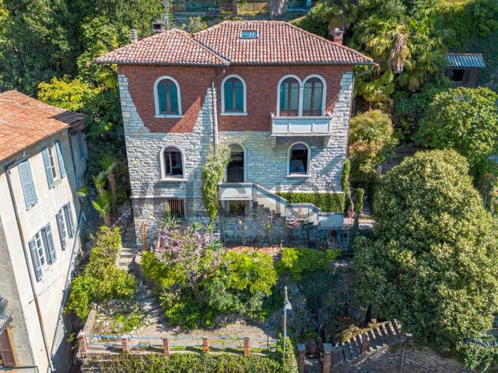 Casa con 5 locali in vendita in Via Enrico Caronti, Blevio