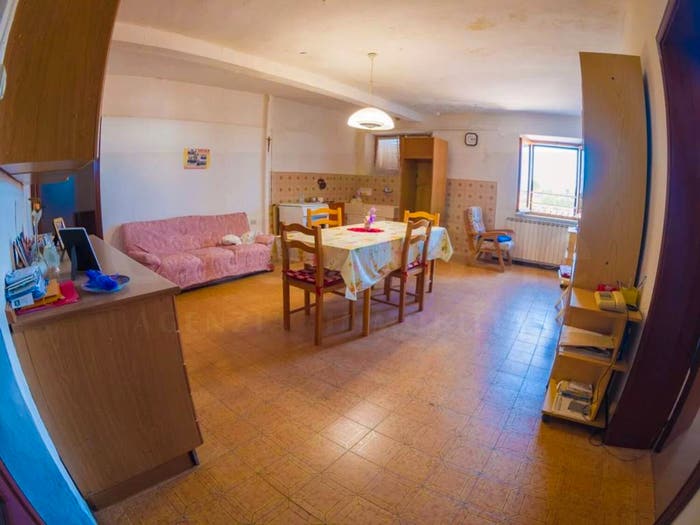 Casa con 6 locali in vendita in Fratelli Rosselli SNC, Centro, Mondolfo
