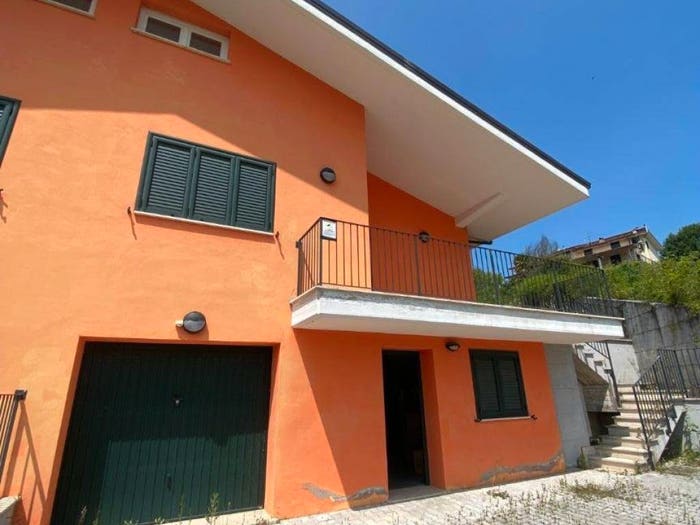 Casa con 5 locali in vendita in Via del Colle Vecchio, Gerano