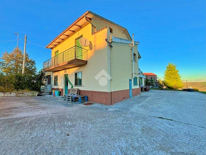 Casa con 5 locali in vendita in Via via roma, Montefiore Conca