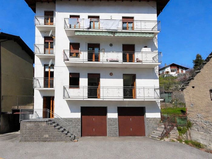 Appartamento quadrilocale in vendita in Frazione Mozzio, Mozzio, Crodo