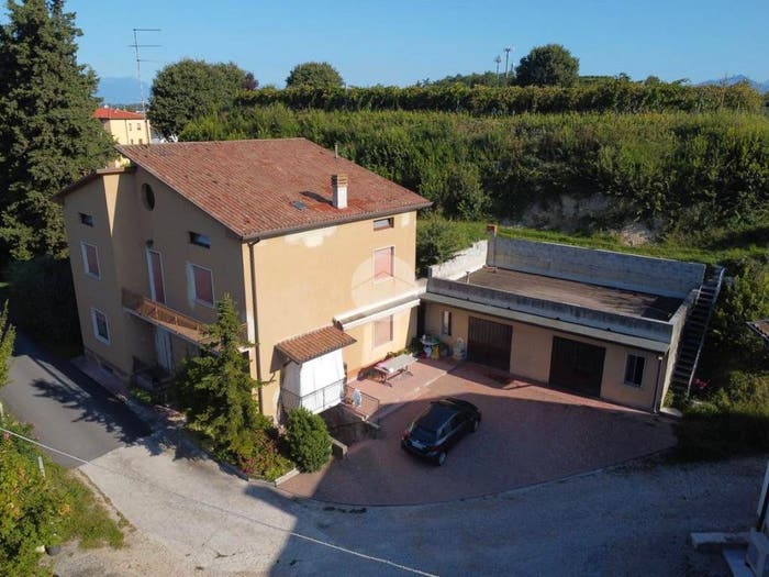 Casa con 6 locali in vendita in Via Carlo Marx, Castelnuovo del Garda