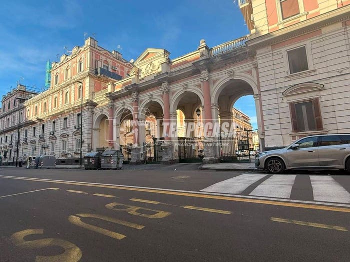 Appartamento bilocale in vendita in Via Giacomo Leopardi, Fuorigrotta, Napoli