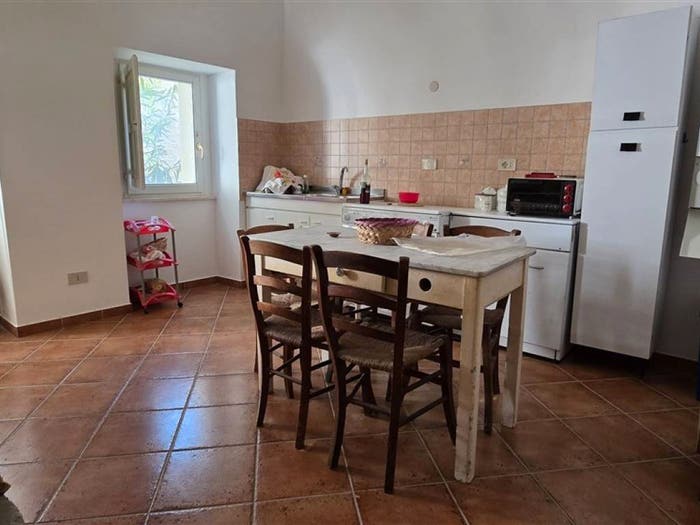 Casa con 6 locali in vendita in Via Mercato, Villa Santa Maria