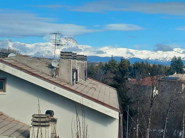 Casa con 6 locali in vendita in Strada San Leucio, Centro, Rocca di Mezzo