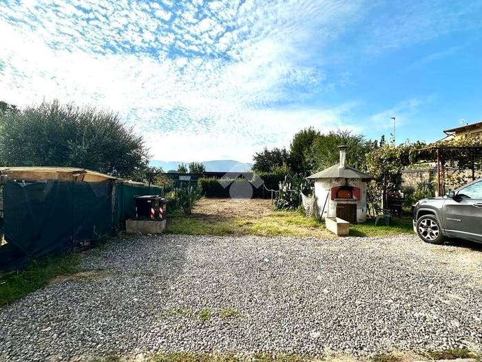 Appartamento trilocale in vendita in Via Provinciale di Montalbano, Cantagrillo Casalguidi, Serravalle Pistoiese