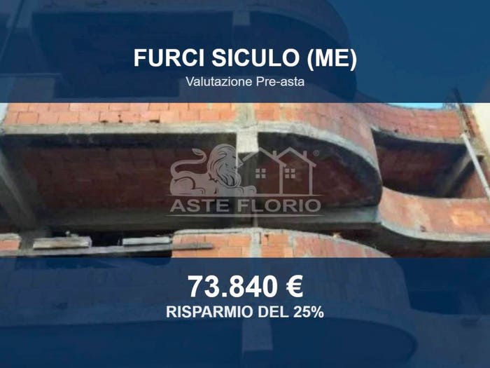Appartamento quadrilocale in vendita in Via Cesare Battisti, Furci Siculo