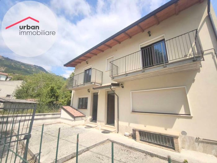 Appartamento bilocale in vendita in Via Vecchia, Pié La Costa, Tornimparte
