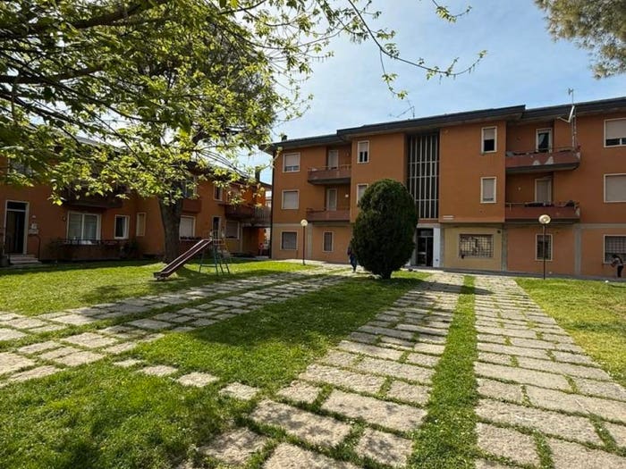 Appartamento trilocale in vendita in Centro, Longare