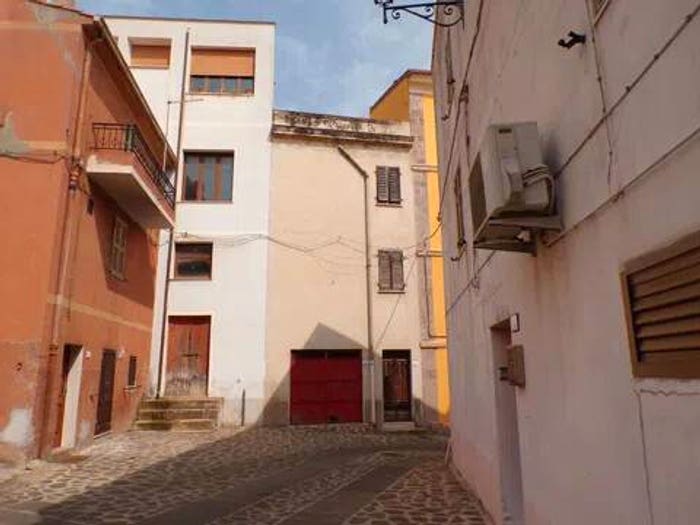 Casa con 6 locali in vendita in Via Vittorio Alfieri No Number, Villanova Monteleone