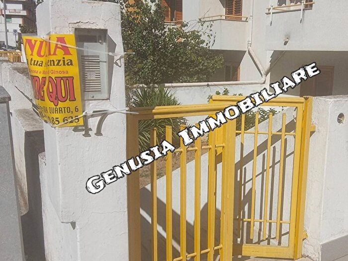 Appartamento quadrilocale in vendita in Via Padre Damiano Tuseo, Centro, Ginosa