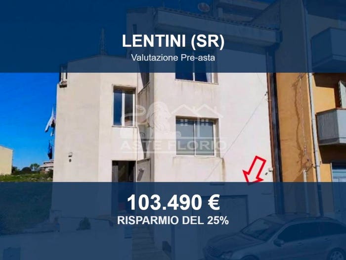 Appartamento con 6 locali in vendita in Via Gandhi, Lentini