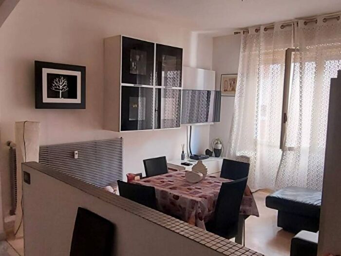 Appartamento trilocale in vendita in Centro, Bordighera