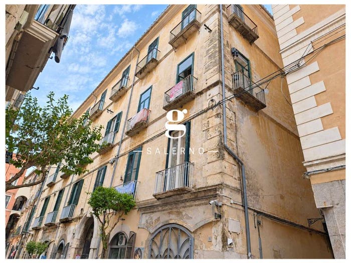Appartamento bilocale in vendita in Via Portacatena, Centro Storico Teatro Verdi, Salerno