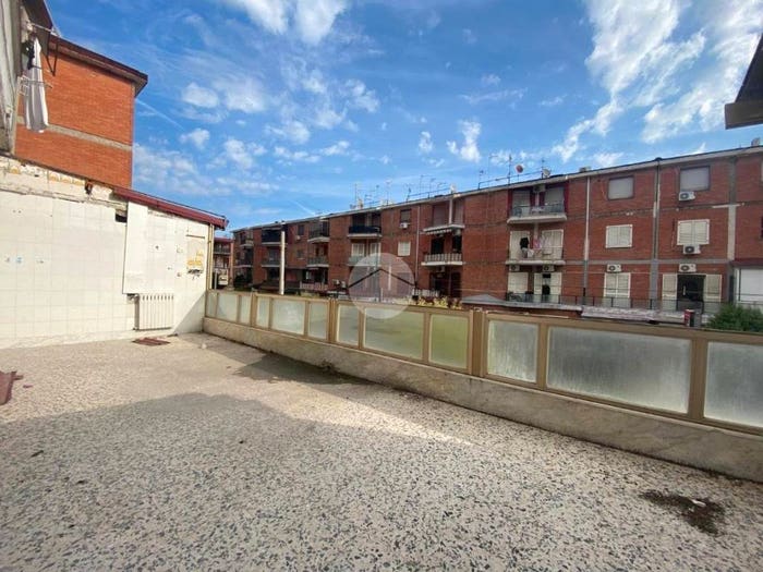 Appartamento con 6 locali in vendita in Via Monte Rosa, Scampia, Napoli