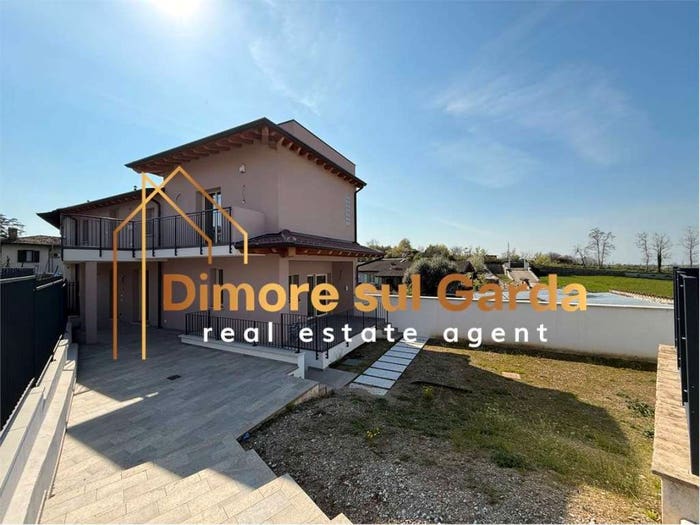 Casa con 5 locali in vendita in Via Arnaldo, Centro, Calcinato