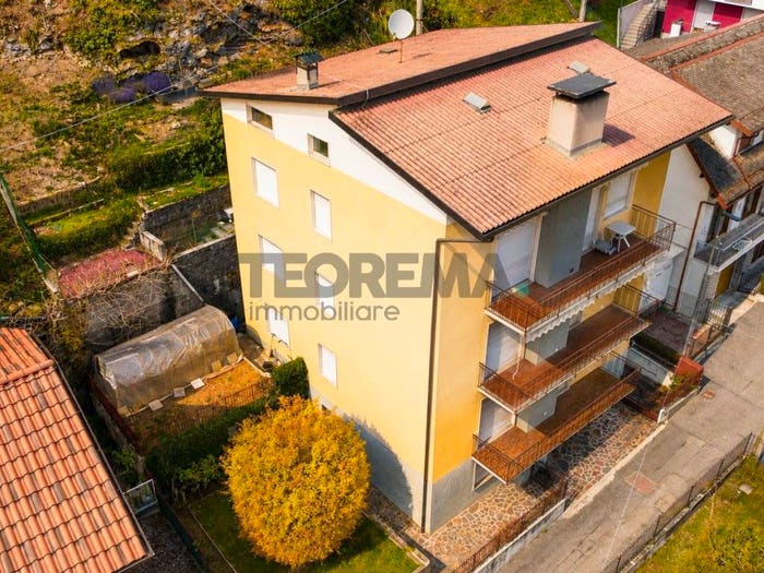 Casa con 6 locali in vendita in Via Fornaci, Centro, Parre