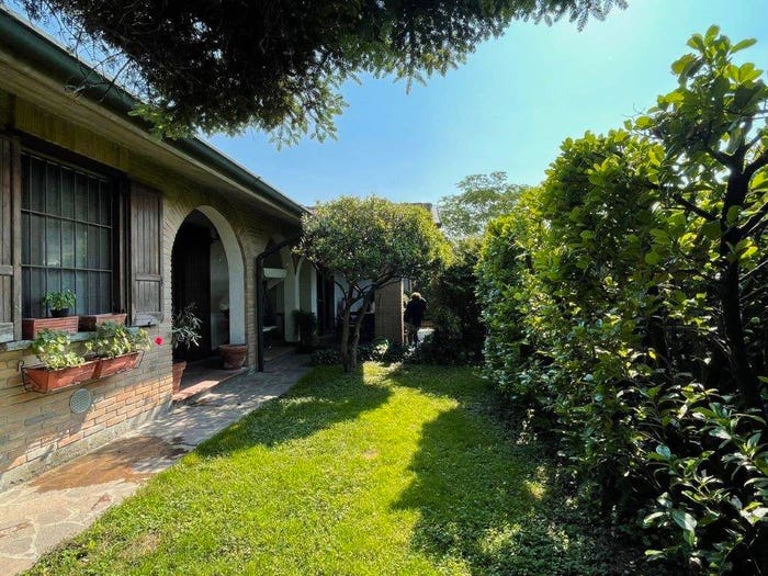 Casa con 5 locali in vendita in Strada Provinciale Paullese, Paullo