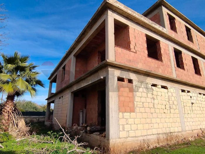 Appartamento con 6 locali in vendita in Cicirata, Avola