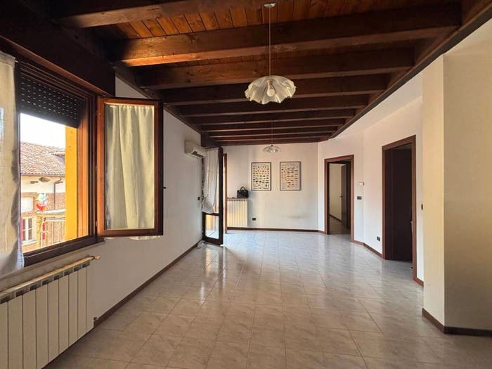 Appartamento quadrilocale in vendita in Centro, Poggio Rusco