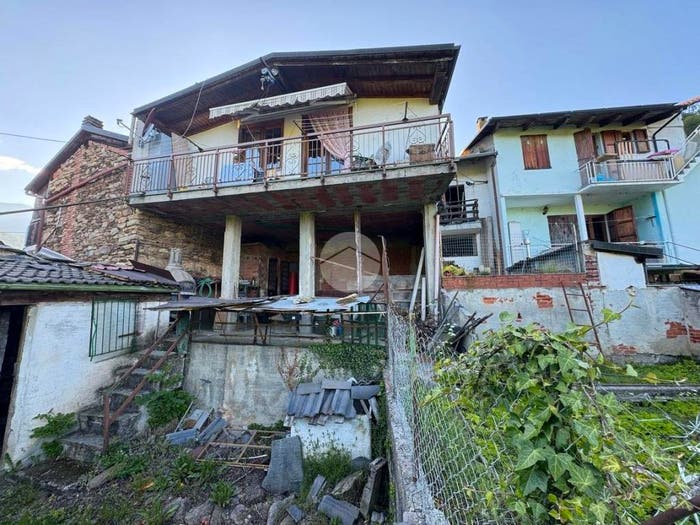 Casa con 5 locali in vendita in Borgata roccette, Roccette, Giaveno