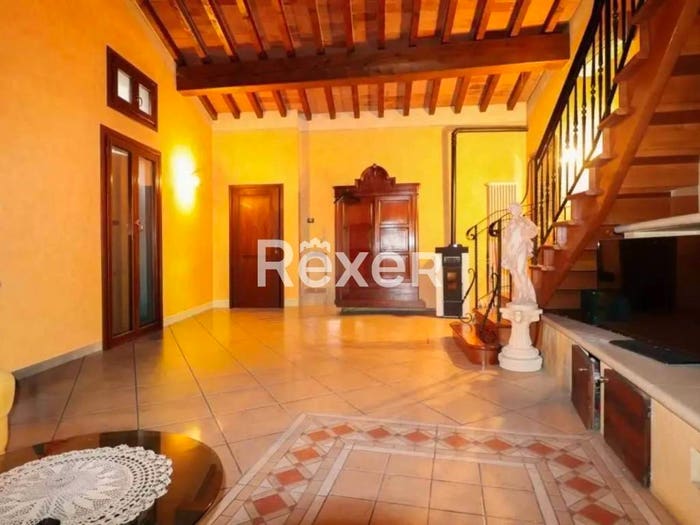 Casa quadrilocale in vendita in Corso Italia, Revere, Borgo Mantovano