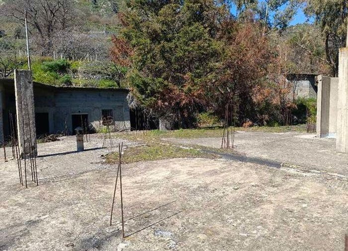 Casa con 6 locali in vendita in strada comunale Feo Graniti ME Italia, Graniti