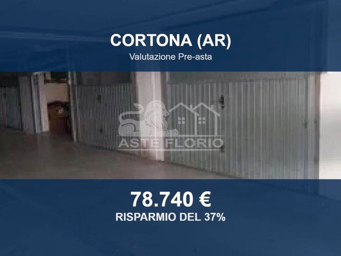 Appartamento con 6 locali in vendita in Piazzale Europa, Camucia Monsigliolo, Cortona