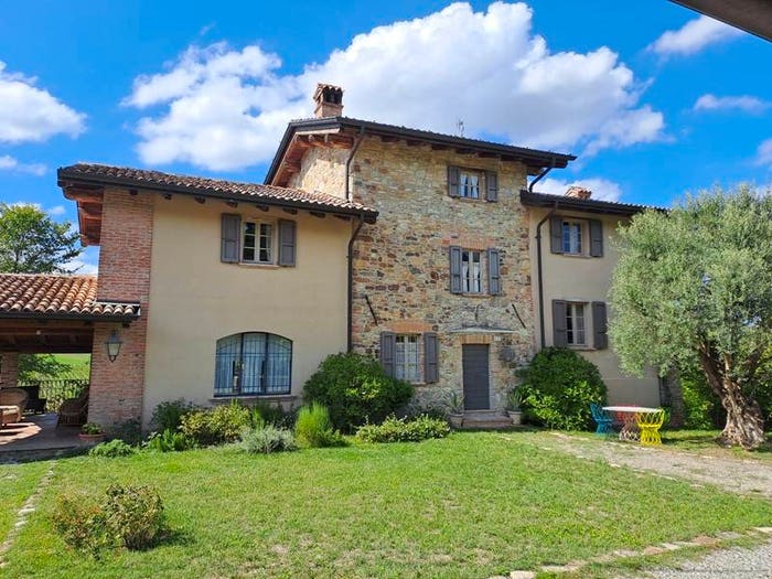 Casa con 6 locali in vendita in Via Agazzano, Centro, Pianello Val Tidone