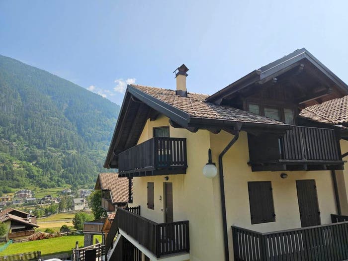 Appartamento quadrilocale in vendita in Strada al Molino n, Centro, Ossana