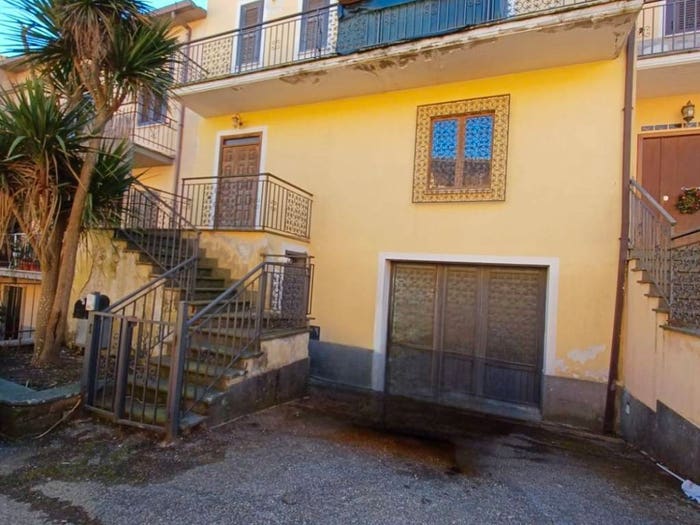 Casa con 5 locali in vendita in Via Str Nuova, Monterosi