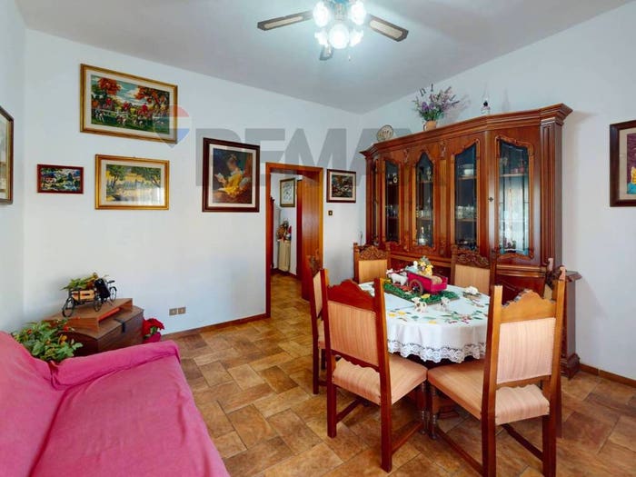 Appartamento con 5 locali in vendita in via trieste, Ospedale Stazione, Livorno