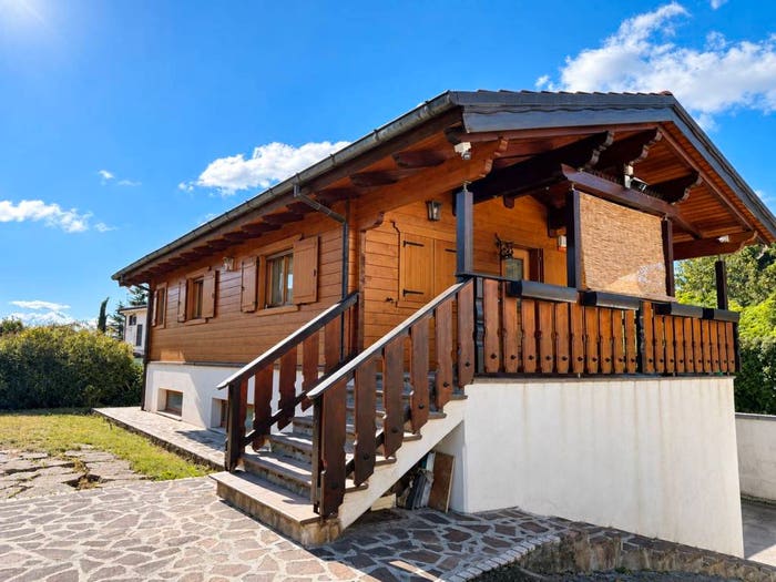 Casa trilocale in vendita in Via Lionelli, San Pelino, Avezzano